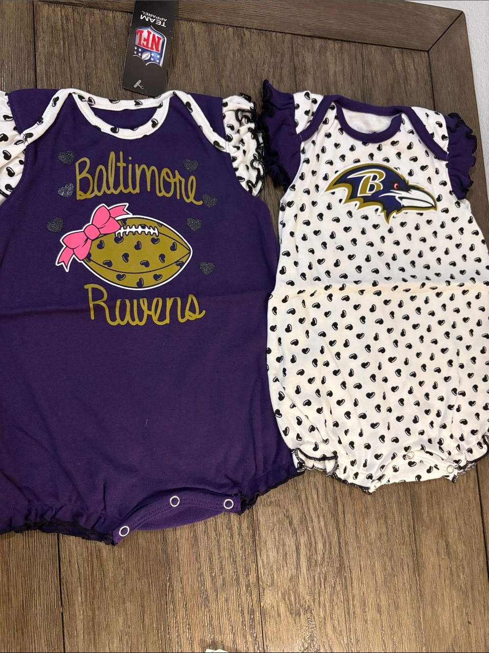 NWT Lot of 2x [NFL] Baltimore Ravens NFL Heart Fan Ruffle Onesies Baby Girls 12M - Picture 5 of 16